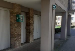 AED geplaatst aan de Pettelaarseweg